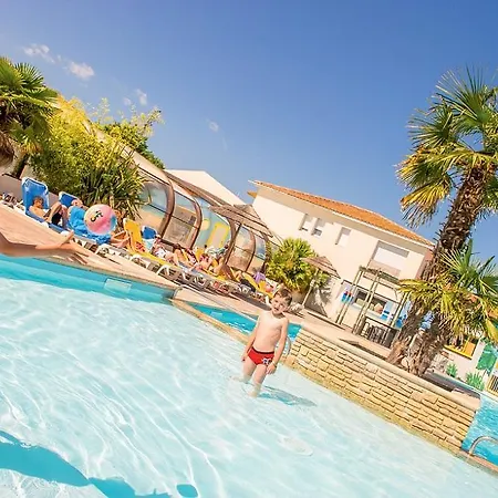 Vacances Yes We Camp Oleron Loisirs Campingplatz 4*