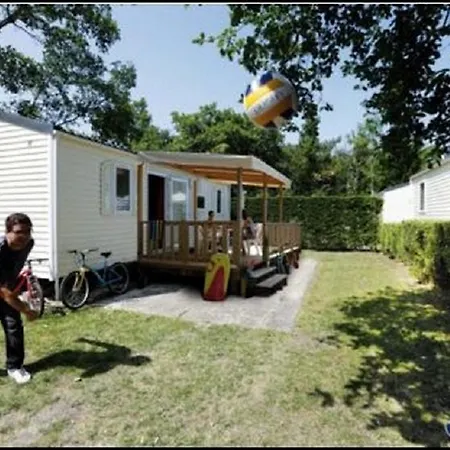Vacances Yes We Camp Oleron Loisirs Campingplatz